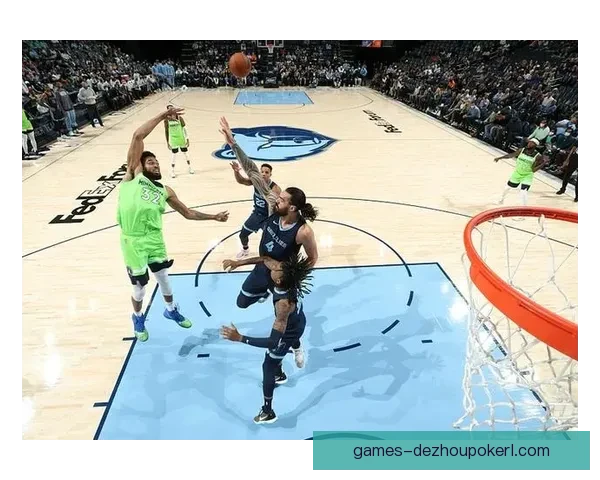 自由队70-65黑尔塞戈瓦茨上演对决比分战术博弈与关键球解析